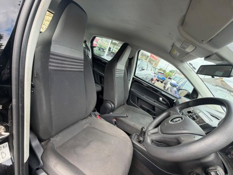 Volkswagen Up BASE 10