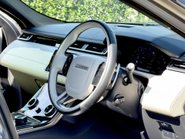 Land Rover Range Rover Velar R-DYNAMIC SE 18