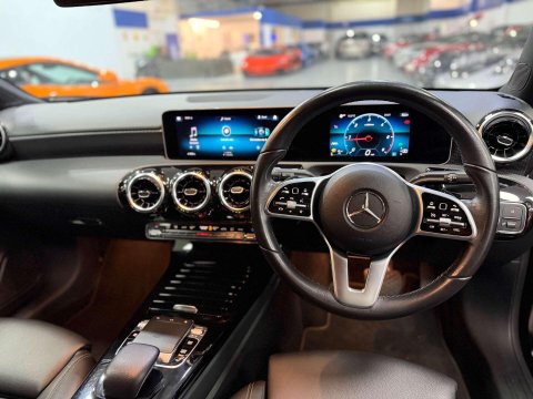 Mercedes-Benz A Class 1.5 A180d Sport (Executive) Hatchback 5dr Diesel 7G-DCT Euro 6 (s/s) (116 p 27