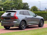 Volvo XC60 B4 INSCRIPTION AWD 1