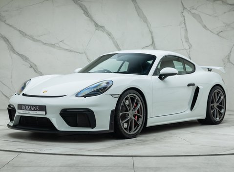 Porsche Cayman GT4 (718) 1