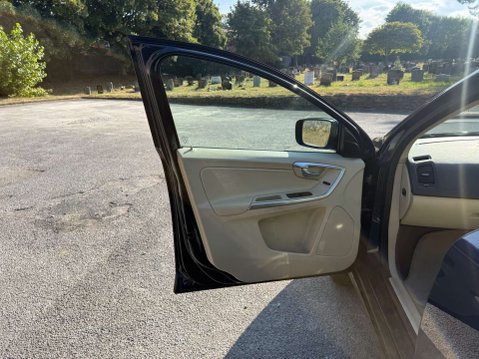 Volvo XC60 2.0 XC60 SE Luxury D4 Auto 5dr 9