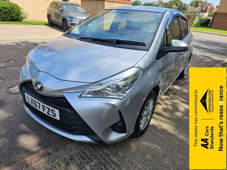 Toyota Yaris 1.5 VVT-h Icon Tech E-CVT Euro 6 (s/s) 5dr 3