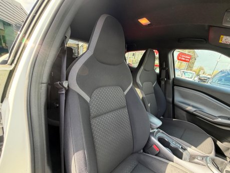 Nissan Juke DIG-T N-CONNECTA 10