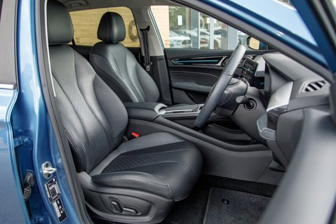 MG MG5 TROPHY 27