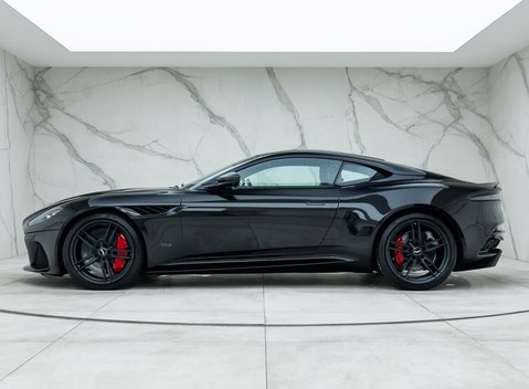 Aston Martin DBS Superleggera 2