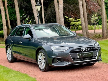 Audi A4 AVANT TFSI TECHNIK MHEV 26
