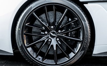 Aston Martin Zagato Vanquish Volante 12