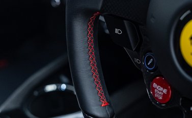 Ferrari 812 Competizione 26