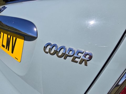 Mini Hatch 1.6 Cooper Steptronic Euro 5 3dr 37