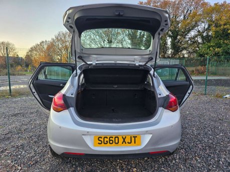 Vauxhall Astra 1.6 16v SRi Auto Euro 5 5dr 34