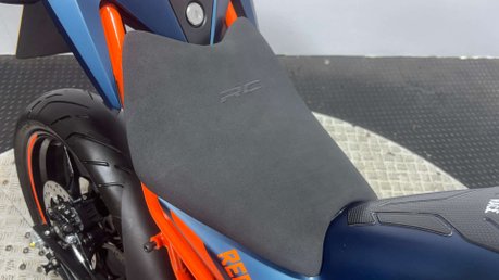 KTM RC 390 2024 1K VERY CLEAN A2 READY SPORTS BIKE 390CC 49