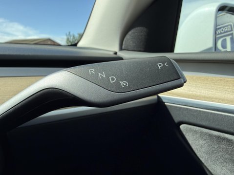 Tesla Model Y (Dual Motor) Long Range SUV 5dr Electric Auto 4WDE (384 bhp) 35