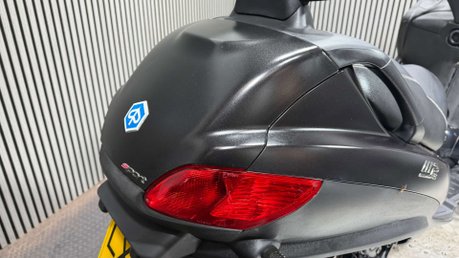 Piaggio MP3 LT SPORT 2013 17K TRIKE MOT OCTOBER 2027 3 WHEELER 500CC 32