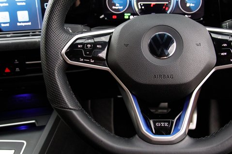 Volkswagen Golf GTE DSG 19