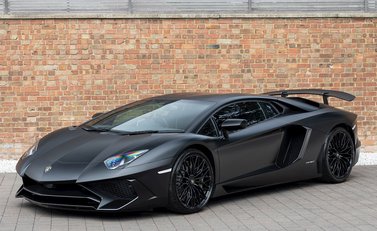 Lamborghini Aventador SV LP 750-4 Coupe 6