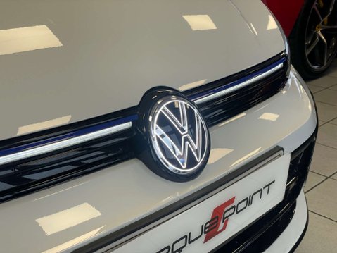 Volkswagen Golf 2.0 Golf R TSi 4Motion Semi-Auto 4WD 5dr 8