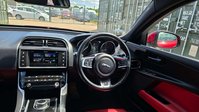 Jaguar XE 2.0d R-Sport Saloon 4dr Diesel Auto Euro 6 (s/s) (180 ps) 46