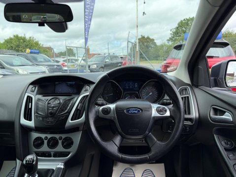Ford Focus 1.0T EcoBoost Zetec S Euro 5 (s/s) 5dr 23