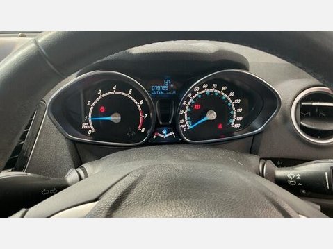 Ford Fiesta 1.0T EcoBoost Zetec Euro 5 (s/s) 5dr 8