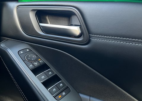 Nissan Qashqai DIG-T N-CONNECTA 19