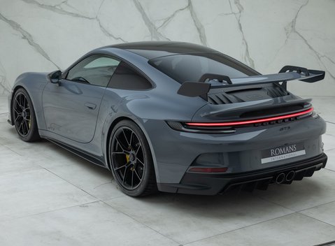 Porsche 911 GT3 (992) 12