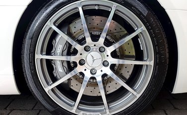 Mercedes-Benz SLS AMG 14