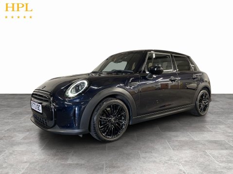 Mini Hatch 1.5 Cooper Exclusive Hatchback 5dr Petrol Steptronic Euro 6 (s/s) (136 ps) 3