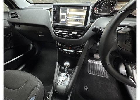 Peugeot 208 1.6 VTi Allure Hatchback 5dr Petrol Auto Euro 5 (120 ps) 64
