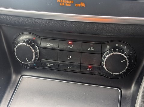 Mercedes-Benz GLA GLA200 SE 28