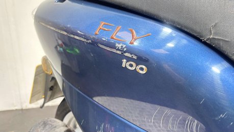 Piaggio Fly 2009 12K NON RUNNING PROJECT SCOOTER 100CC 12