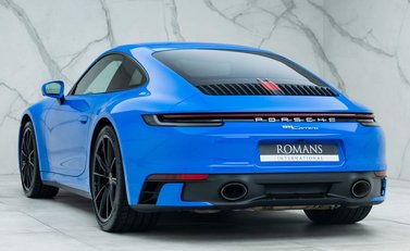 Porsche 911 Carrera (992) 7