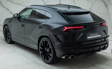 Lamborghini Urus S 12
