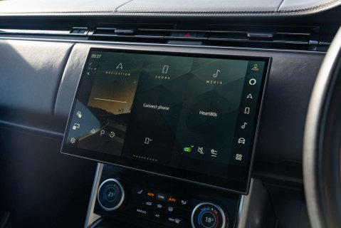 Land Rover Range Rover First Edition 16