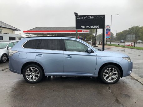 Mitsubishi Outlander 2.0 PHEV GX 4H 5dr Automatic Plug in Hybrid £20 tax 24