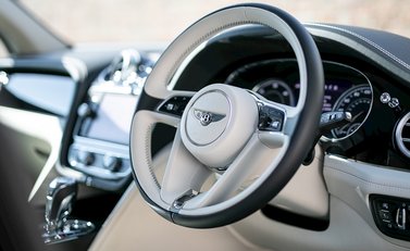 Bentley Bentayga Diesel 11