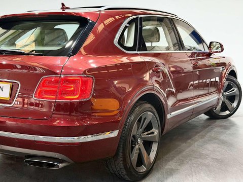 Bentley Bentayga 6.0 W12 SUV 5dr Petrol Auto 4WD Euro 6 (s/s) (608 ps) 21