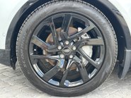 Land Rover Discovery D300 R-Dynamic HSE MHEV Panel Van 37