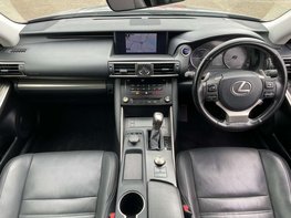 Lexus Is 2.5 IS 300h Advance CVT 4dr 2