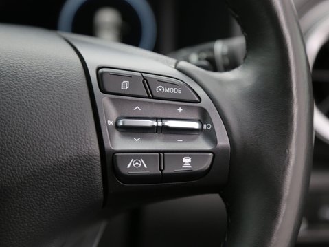 Hyundai KONA 39kWh Premium Auto 5dr (10.5kW Charger) 12