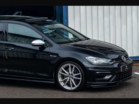 Volkswagen Golf 2.0 Golf R TSi Semi-Auto 4WD 5dr 23