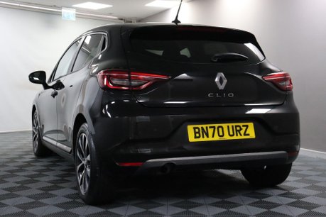Renault Clio ICONIC TCE BOSE 29