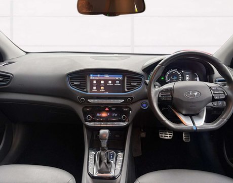 Hyundai IONIQ 1.6 IONIQ Premium SE FHEV Semi-Auto 5dr 10