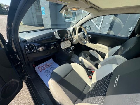 Fiat 500 DOLCEVITA MHEV 44