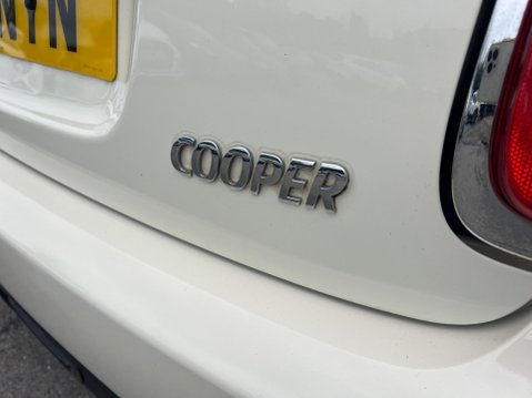 Mini Hatch 1.5 Cooper Auto Euro 6 (s/s) 3dr 17