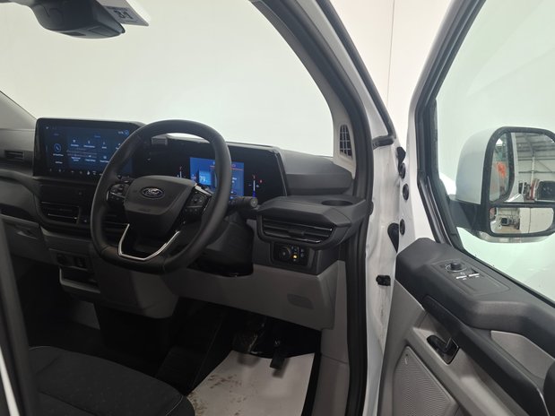 Ford Transit Custom 320L1 Limited 65kwh 100kw/136ps *ELECTRIC-NEW* 17