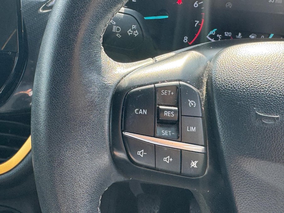 2018 Ford Fiesta — image 28