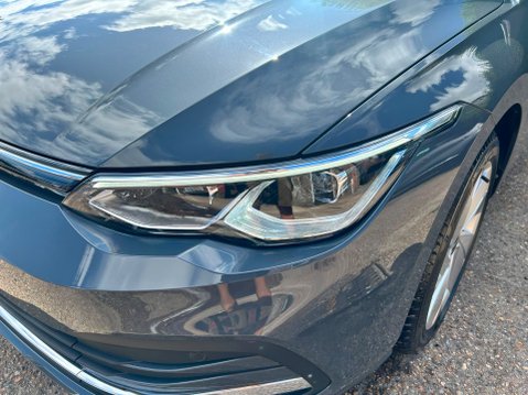 Volkswagen Golf STYLE ETSI DSG 3