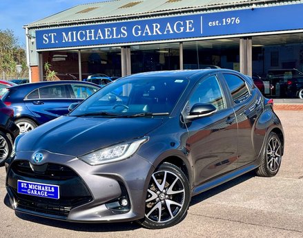 Toyota Yaris 1.5 Yaris Dynamic HEV CVT 5dr 1