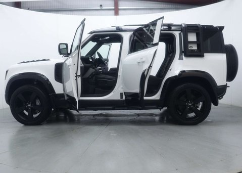 Land Rover Defender 3.0 Defender X-Dynamic HSE D MHEV A 4WD 5dr 79